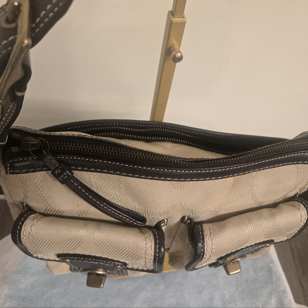 Coach Y2K Double Turnlock Shoulderbag - Picture 4 of 16
